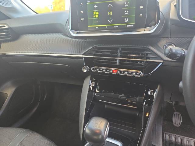 2022 Peugeot 208 1.2 Allure Premium Purete