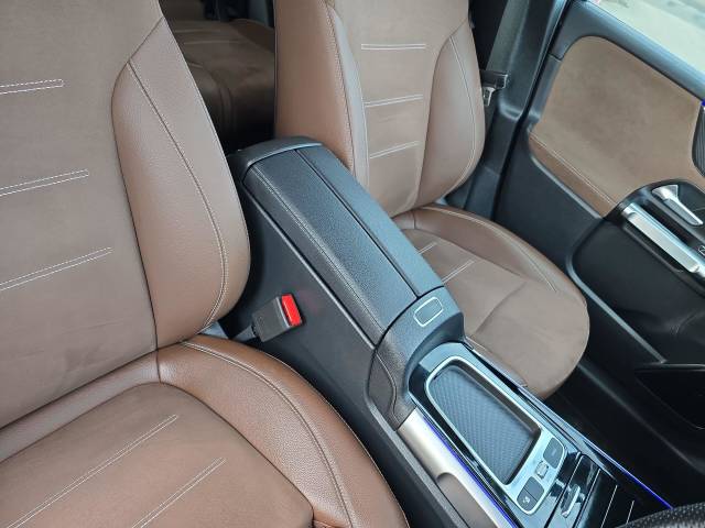 2024 Mercedes-Benz GLB 2.0 220 Amg Line Prem D 4