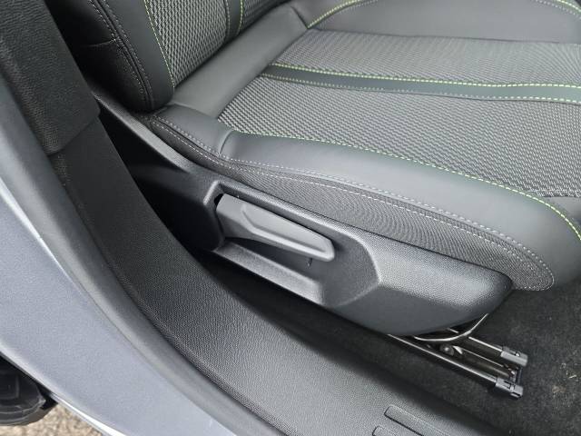 2025 Peugeot 2008 GT Electric 54kWh 136