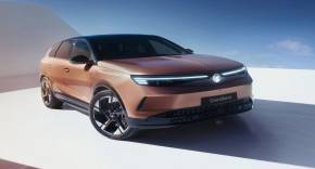 Grandland - PCH offer - FOC Met Paint at Dobies Cumbria Motors Ltd Workington