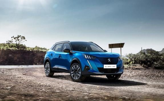 PEUGEOT 2008 1.2 Hybrid 145 GT 5dr e-DSC6